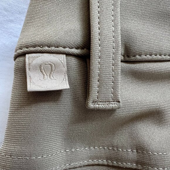 Lululemon ABC 5 Pocket Pants Mens Waist Size 38 Hemmed to 29" Length - Picture 1 of 7